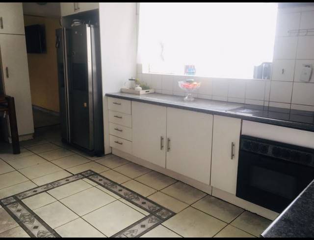 4 BEDROOM HOUSE FOR SALE IN TURFFONTEIN